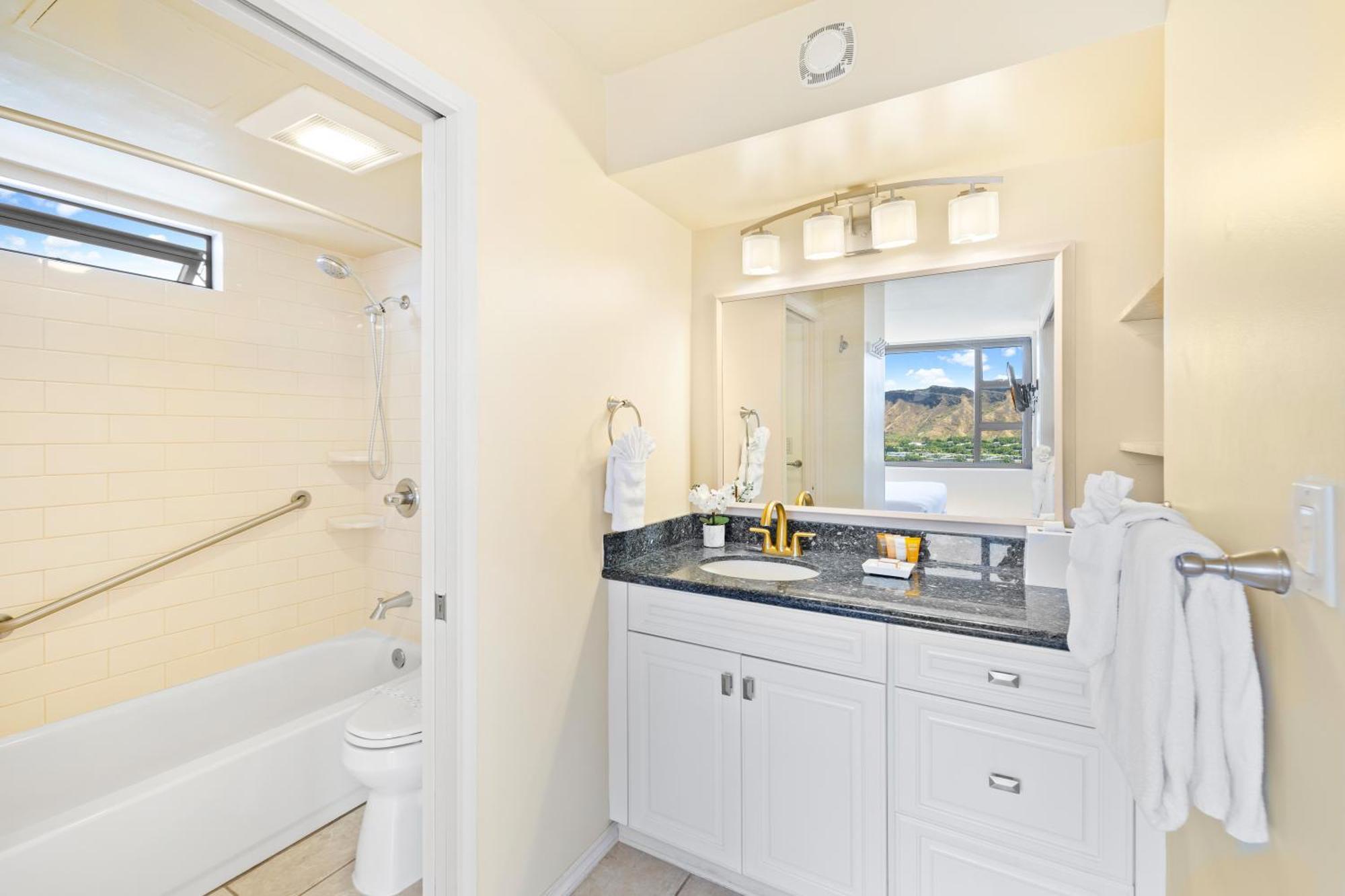 Diamond Head Views Retreat With Free Parking & Near Waikiki Beach! Гонолулу Экстерьер фото